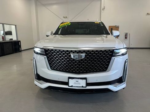 Certified 2022 Cadillac Escalade Premium Luxury w/ Performance Package AWD/4WD image 2