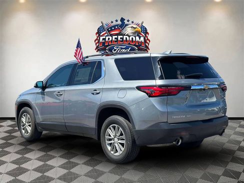 Used 2023 Chevrolet Traverse LT AWD/4WD image 6
