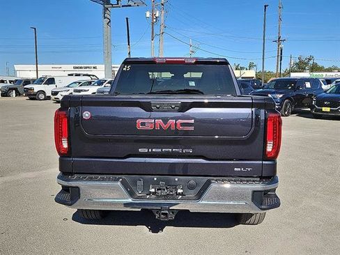 New 2026 GMC Sierra 1500 SLT image 4