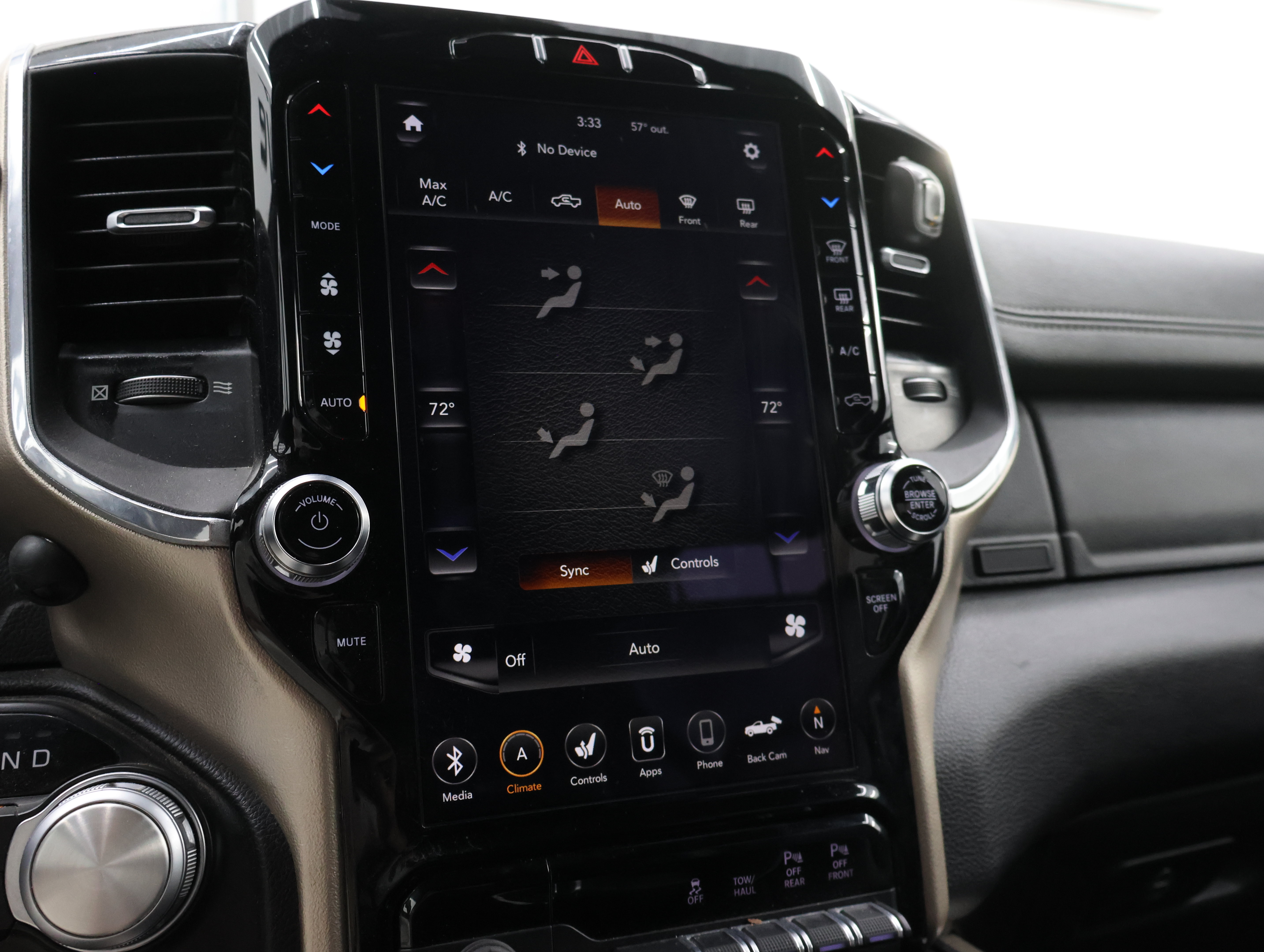 Used 2019 RAM 1500 Laramie w/ Sport Appearance Package AWD/4WD image 48
