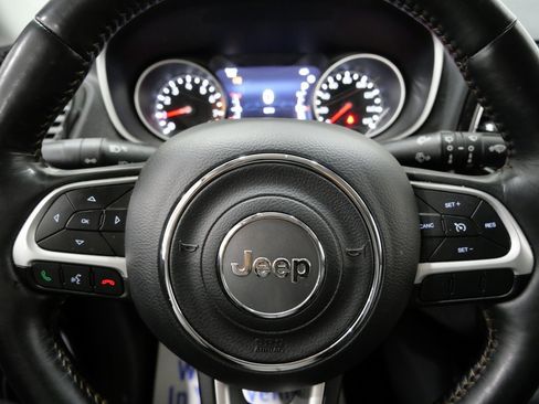 Used 2019 Jeep Compass Limited w/ Safety & Security Group image 16