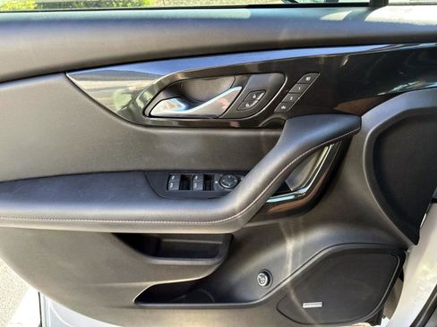 Used 2022 Chevrolet Blazer RS w/ Enhanced Convenience Package image 7