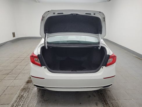 Used 2018 Honda Accord EX image 29