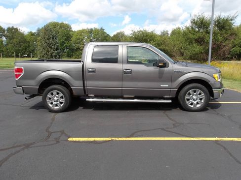 Used 2011 Ford F150 XLT w/ XLT Chrome Pkg RWD image 7