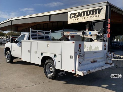 Used 2011 Chevrolet Silverado 3500 W/T image 8