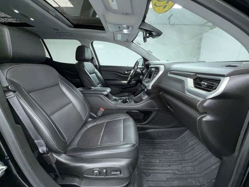 Used 2022 GMC Acadia SLT w/ Elevation Edition image 11