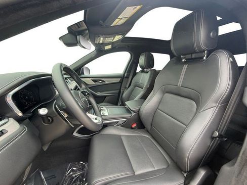 Used 2024 Jaguar F-PACE R-Dynamic S AWD/4WD image 10