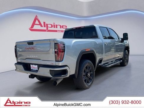 Used 2024 GMC Sierra 2500 AT4 w/ Technology Package AWD/4WD image 5