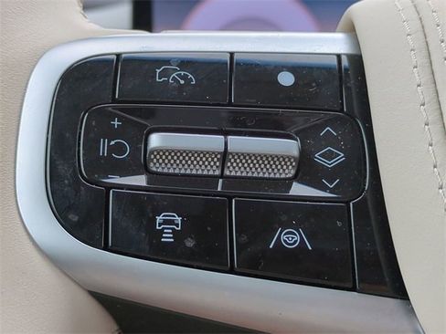 Used 2025 Genesis GV80 3.5T Prestige image 24