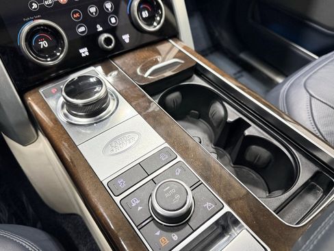 Used 2021 Land Rover Range Rover Autobiography image 30