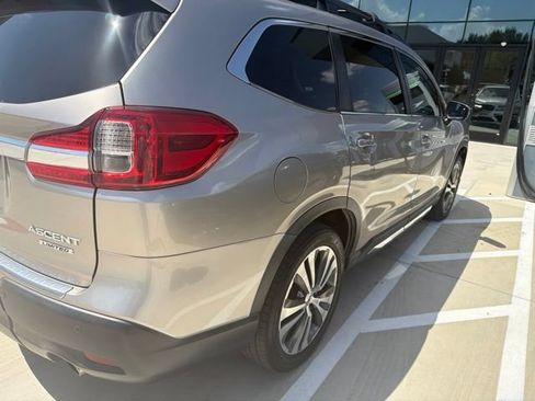 Used 2020 Subaru Ascent Limited w/ Technology Package AWD/4WD image 3