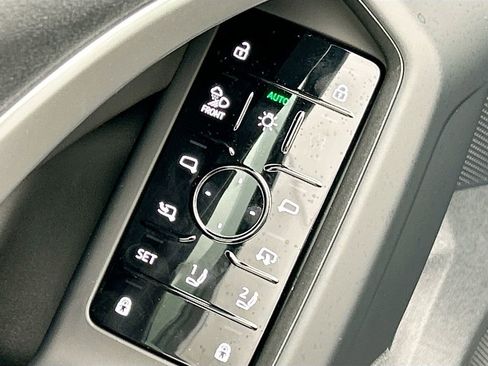 New 2025 Audi SQ5 Premium Plus image 22