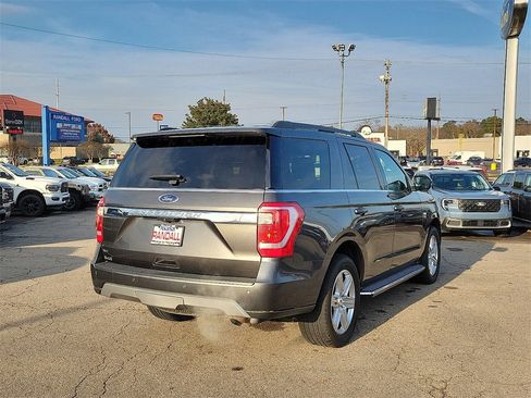 Used 2020 Ford Expedition XLT w/ Equipment Group 202A image 5