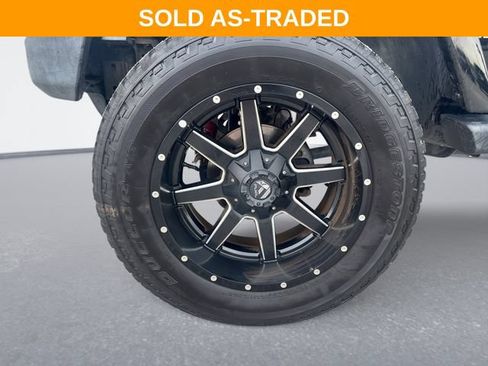 Used 2016 Jeep Wrangler Unlimited Sahara w/ Connectivity Group AWD/4WD image 10