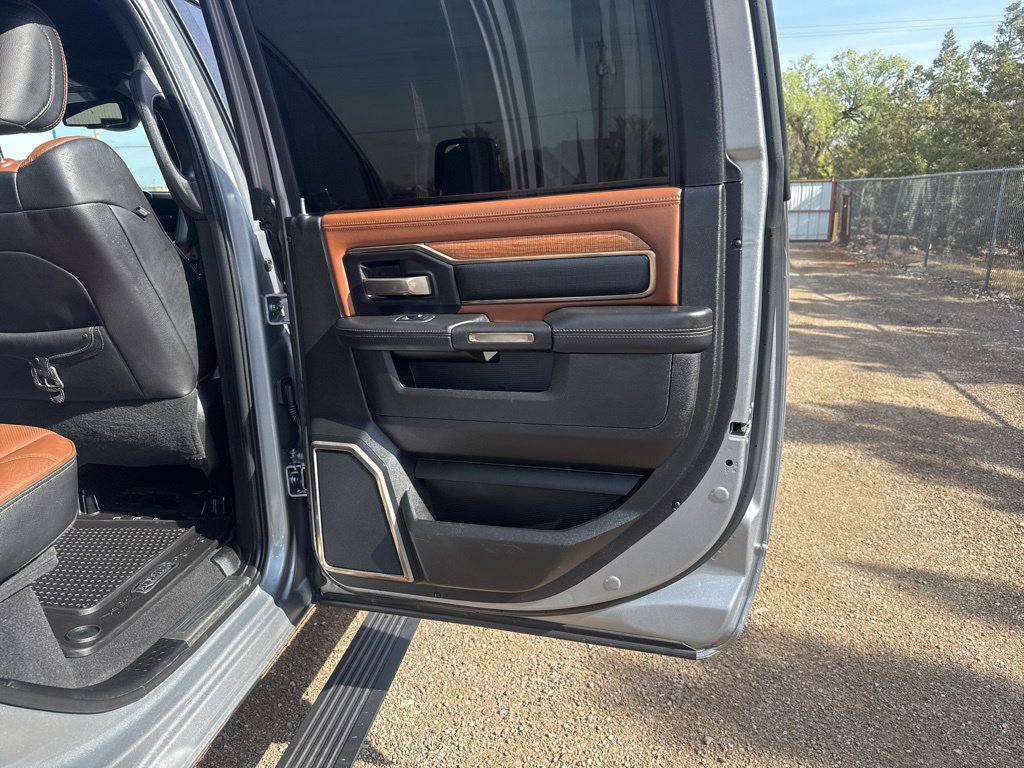 Used 2023 RAM 2500 Limited AWD/4WD image 34