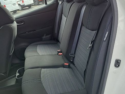 Used 2023 Nissan Leaf SV Plus image 18