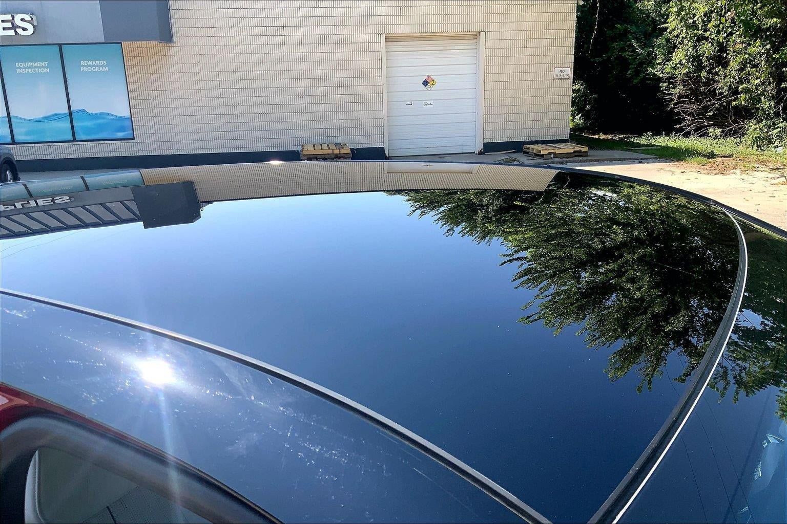 Certified 2024 Cadillac Lyriq Luxury AWD/4WD image 2