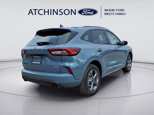 Certified 2023 Ford Escape ST-Line w/ Tech Pack #1 AWD/4WD image 5