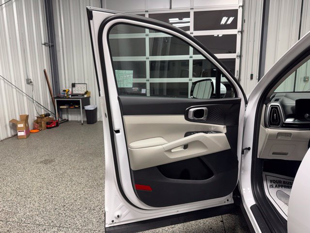 Used 2025 Kia Sorento S w/ Panoramic Sunroof Package FWD image 7