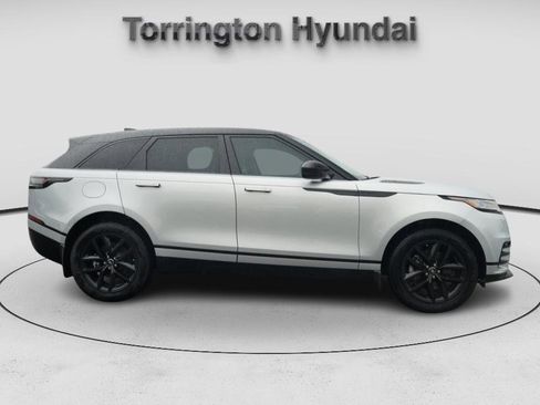 Used 2025 Land Rover Range Rover Velar Dynamic SE image 8
