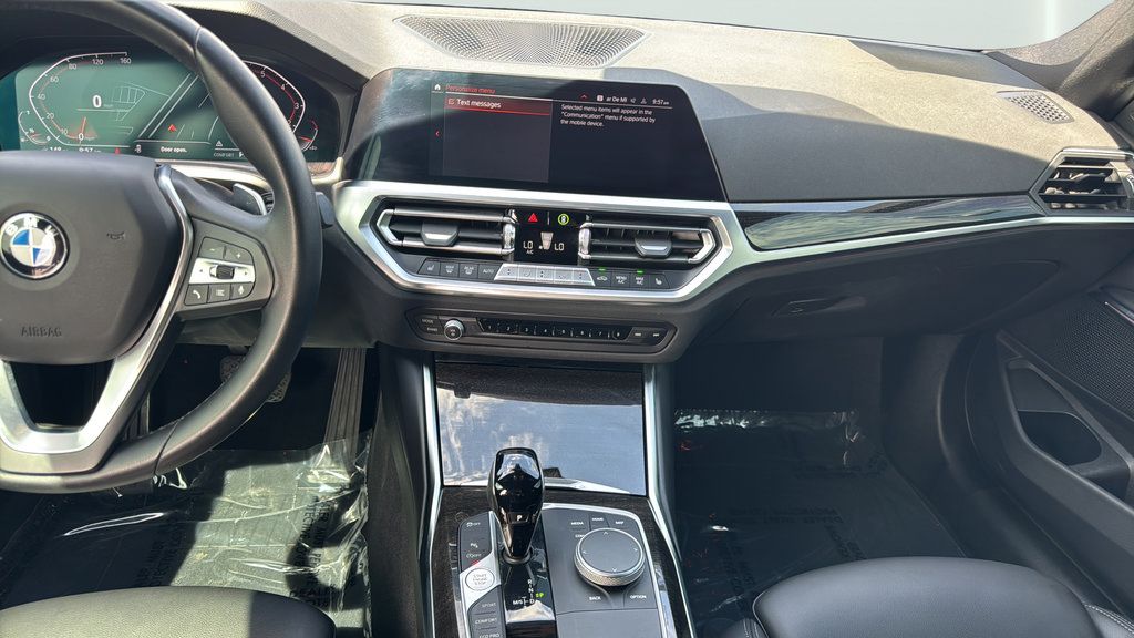 Used 2022 BMW 330i Sedan w/ Convenience Package RWD image 15