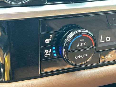 Used 2025 Nissan Pathfinder Platinum w/ Cargo Package FWD image 33
