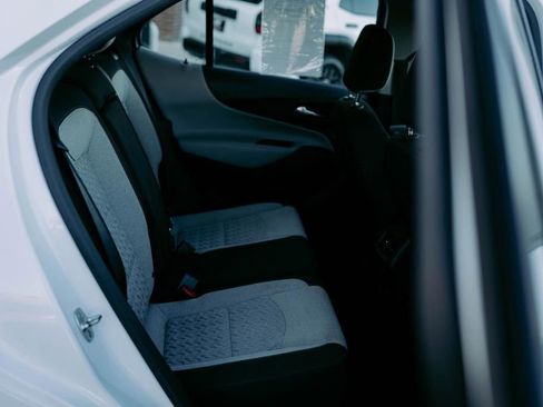 Used 2024 Chevrolet Equinox LS image 11