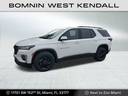 Used 2022 Chevrolet Traverse LT w/ Midnight/Sport Edition image 4