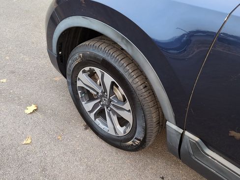 Used 2017 Honda CR-V LX image 10