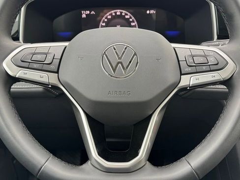 New 2026 Volkswagen Taos SE AWD/4WD image 34