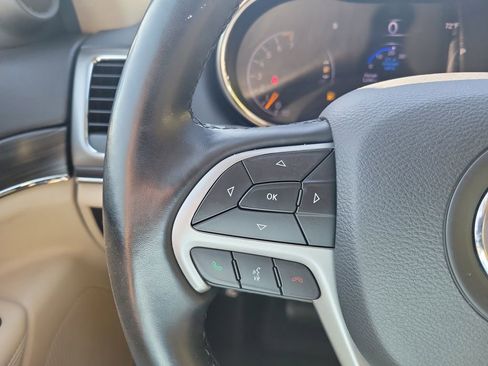 Used 2021 Jeep Grand Cherokee Limited AWD/4WD image 14