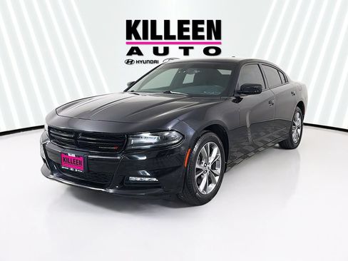 Used 2021 Dodge Charger SXT AWD/4WD image 3