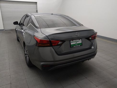Used 2023 Nissan Altima 2.5 SV FWD image 6