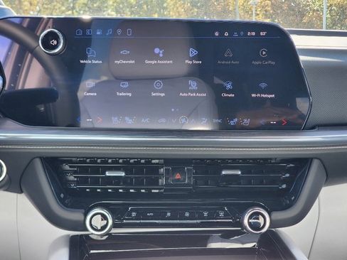 New 2026 Chevrolet Tahoe Premier image 3