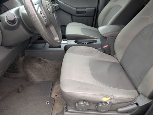 Used 2015 Nissan Xterra S image 11