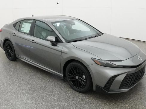 New 2026 Toyota Camry SE FWD image 13