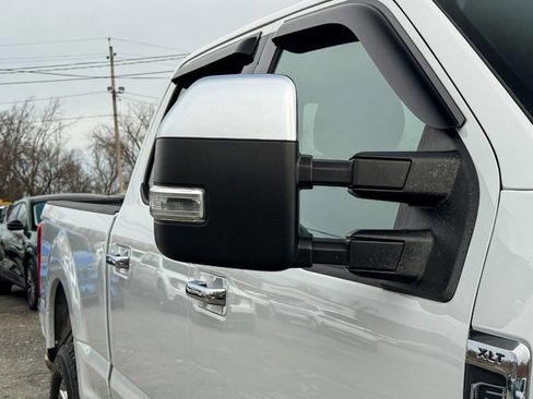 Used 2017 Ford F250 XLT w/ XLT Premium Package image 10