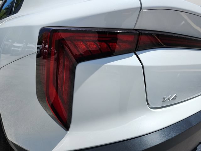 New 2026 Kia K4 FWD image 32