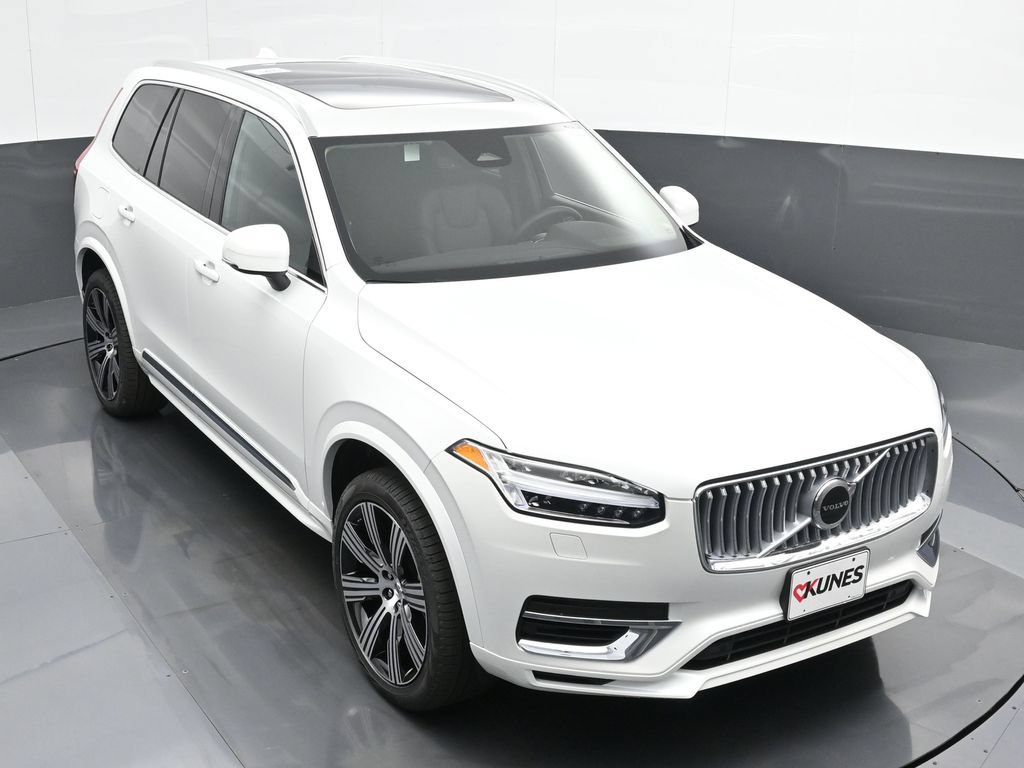Certified 2025 Volvo XC90 T8 Core w/ Protection Package Premier AWD/4WD image 42