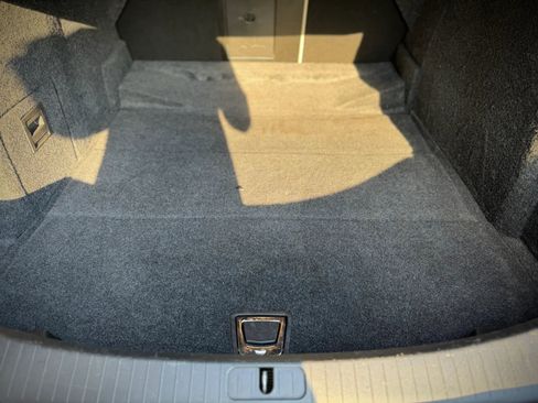 Used 2013 Cadillac XTS Premium image 40