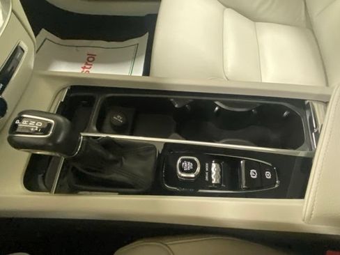 Used 2020 Volvo S60 T5 Momentum w/ Protection Package FWD image 25