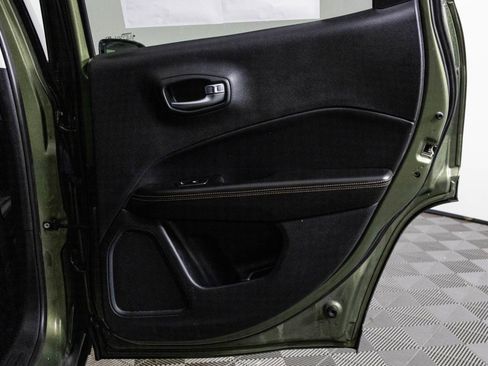 Used 2019 Jeep Compass Limited image 39