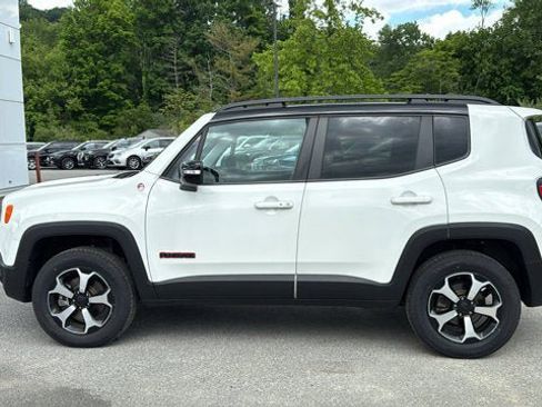 Used 2022 Jeep Renegade Trailhawk AWD/4WD image 4