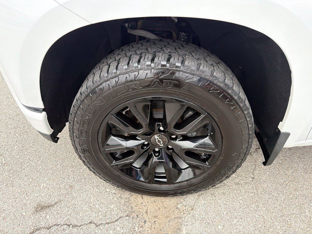 Used 2021 Chevrolet Silverado 1500 Custom AWD/4WD image 9
