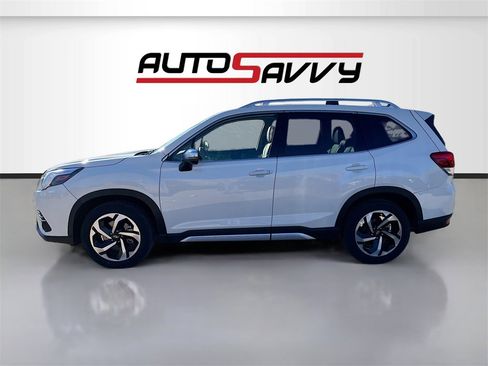 Used 2023 Subaru Forester Touring image 4