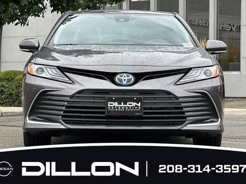 Used 2024 Toyota Camry XLE w/ Cold Weather Package FWD image 12