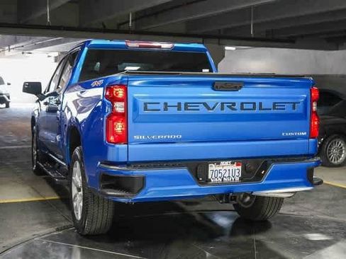 Used 2023 Chevrolet Silverado 1500 Custom image 24