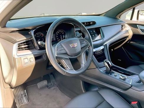 Used 2022 Cadillac XT5 Luxury FWD image 12