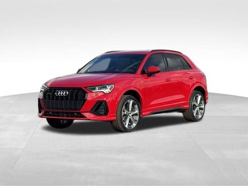 Certified 2021 Audi Q3 2.0T Premium Plus image 3