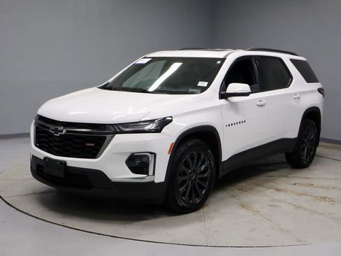 Used 2023 Chevrolet Traverse RS w/ LPO, Floor Liner Package AWD/4WD image 8